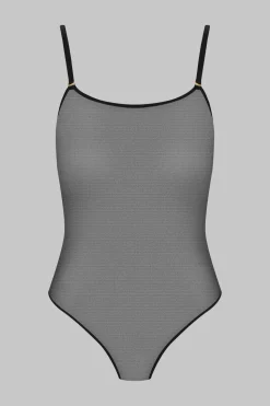 Corps à CorpsBody string