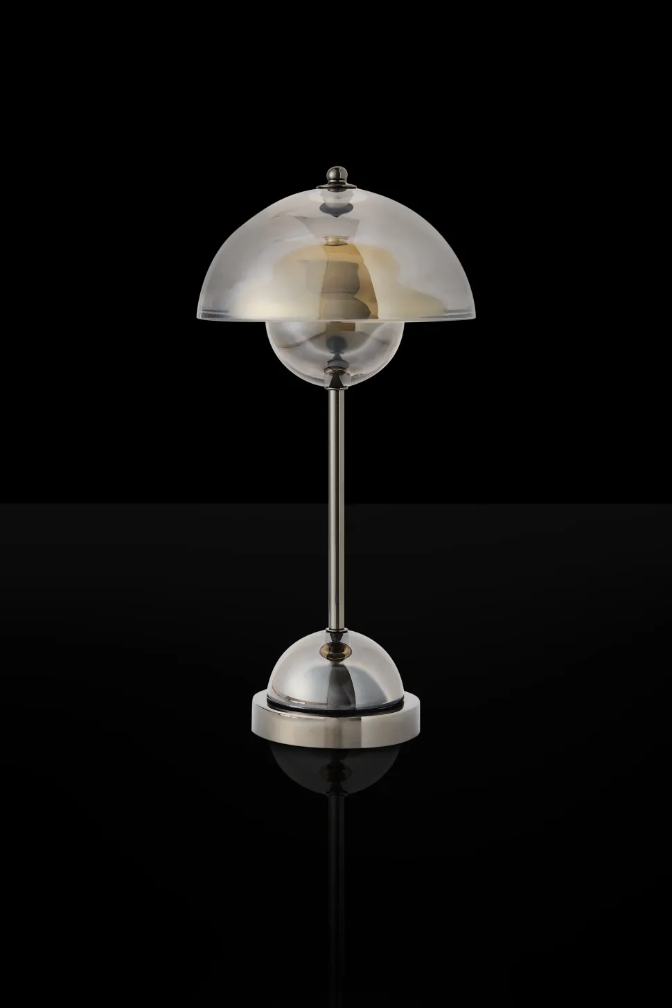 Curiosités Désirables ©La Vertigineuse - Lampe à poser rechargeable